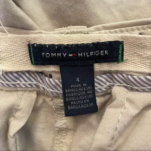 Women’s Tommy Hilfiger tan khaki Shorts size 4 - Picture 3 of 4